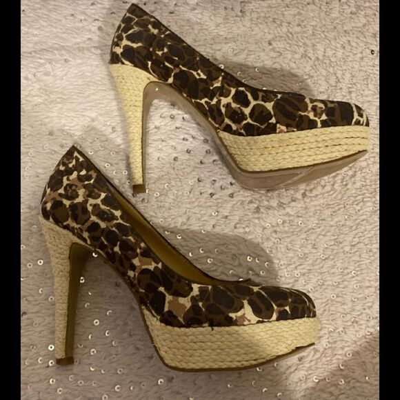 Nine West Leopard Heels Sz 6 - Picture 5 of 7